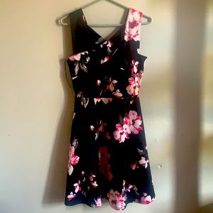 RICKI DRESS SIZE 2
